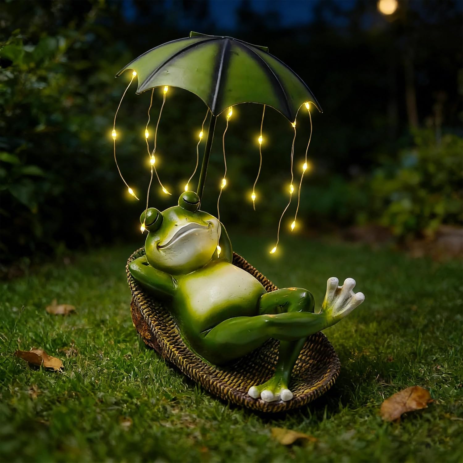 Solar Frog Umbrella Garden Statue