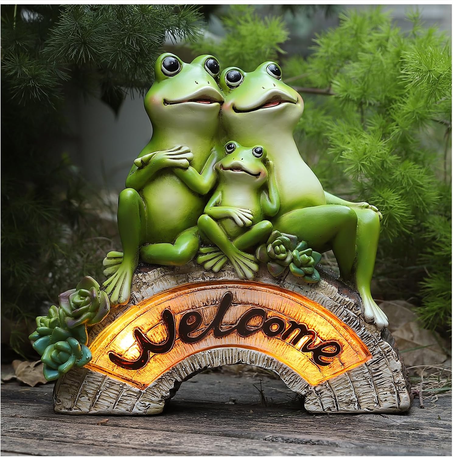 Solar Frog Family Garden Statue